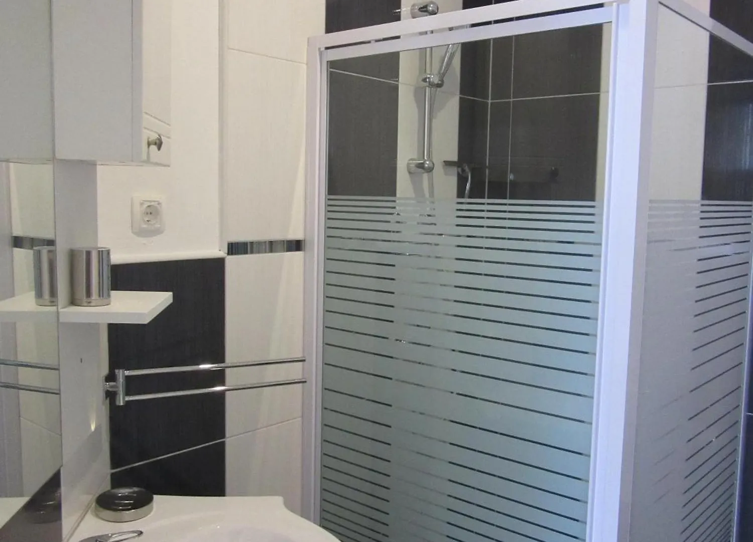 Studio Romantica In Zadar Mit Gemeinsamem Pool Appartamento
