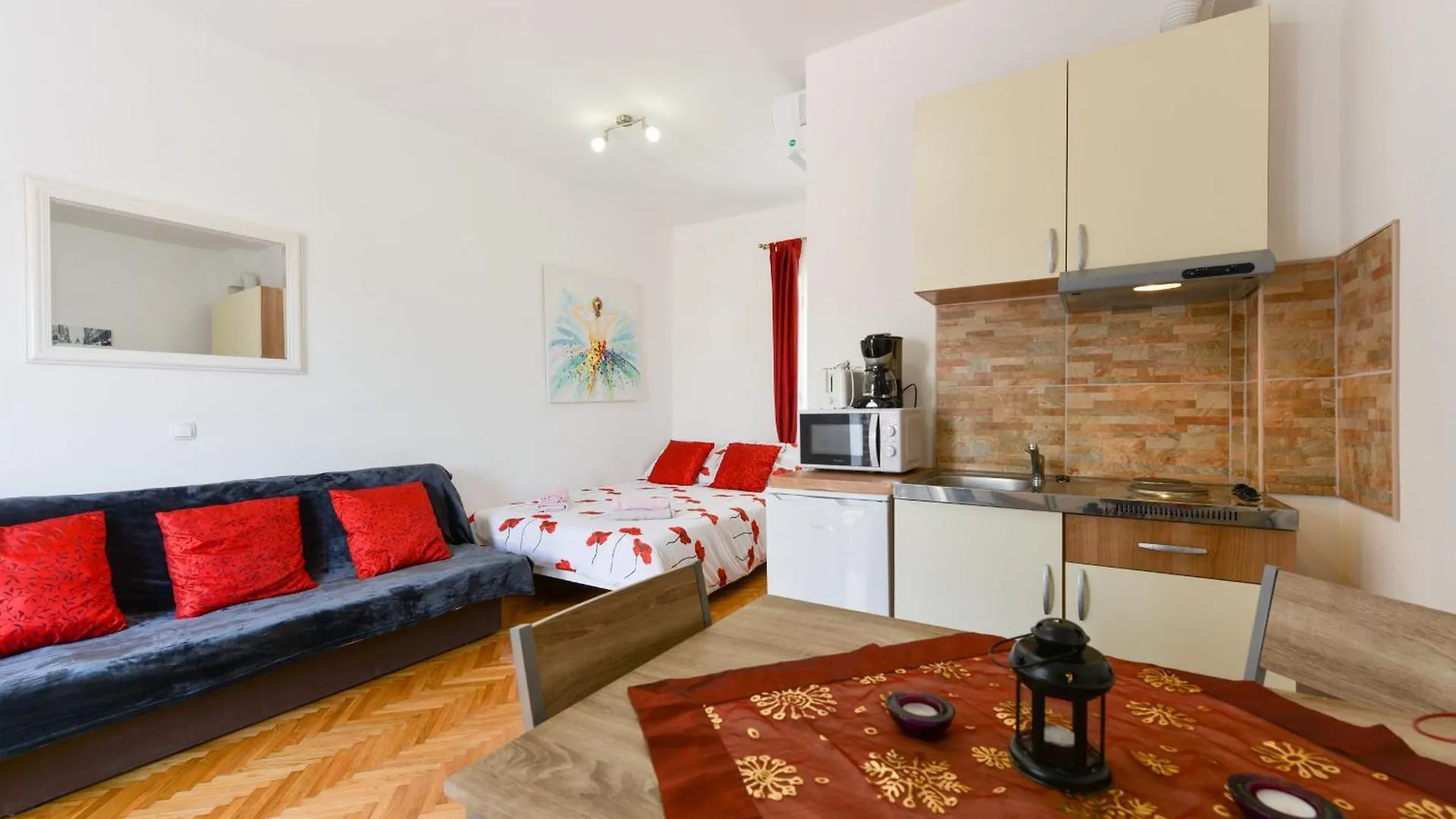 Appartamento Studio Romantica In Zadar Mit Gemeinsamem Pool Croazia